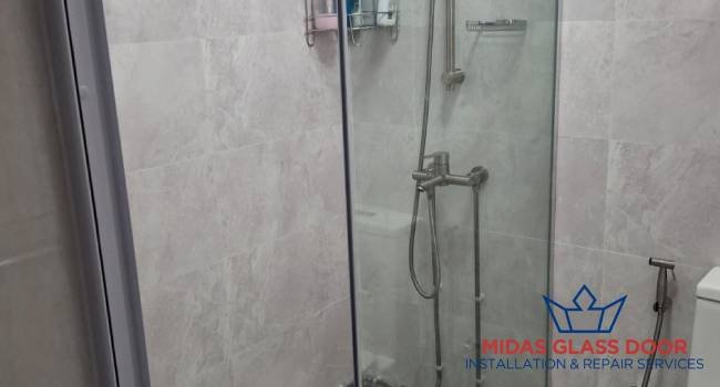 glass-shower-door-installation-services-midas-glass-door-singapore-hdb-bishan-1