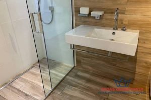 leak-resistant-design-how-shower-sliding-doors-prevent-bathroom-water-spillage-sliding-glass-doors-midas-glass-door-singapore