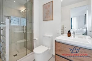 design-compatibility-how-to-choose-the-right-bathroom-glass-door-midas-glass-door-singapore