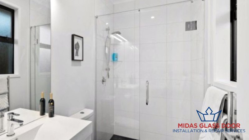 featured-how-to-choose-the-right-bathroom-glass-door-midas-glass-door-singapore