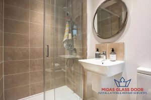 frameles-sliding-glass-doors-frameless-vs-framed-sliding-glass-doors-which-to-choose-in-singapore-sliding-glass-door-midas-glass-door-singapore