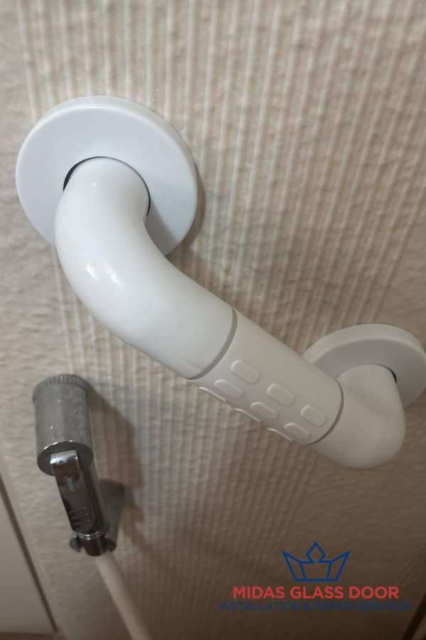 grab-bars-for-elderly-midas-glass-door-singapore-02