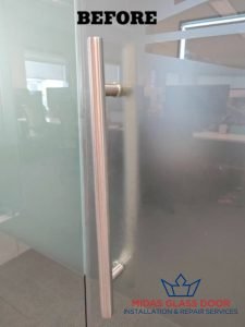 glass-door-handle-repair-services-midas-glass-door-installation-and-repair-services-singapore-commercial-temasek-boulevard-2
