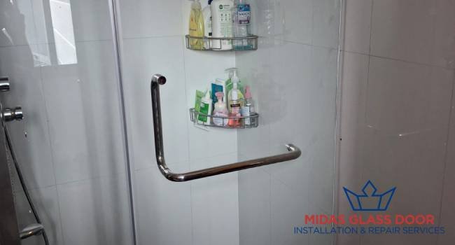 sliding-glass-door-installation-services-midas-glass-door-installation-and-repair-services-singapore-hdb-pasir-ris-1