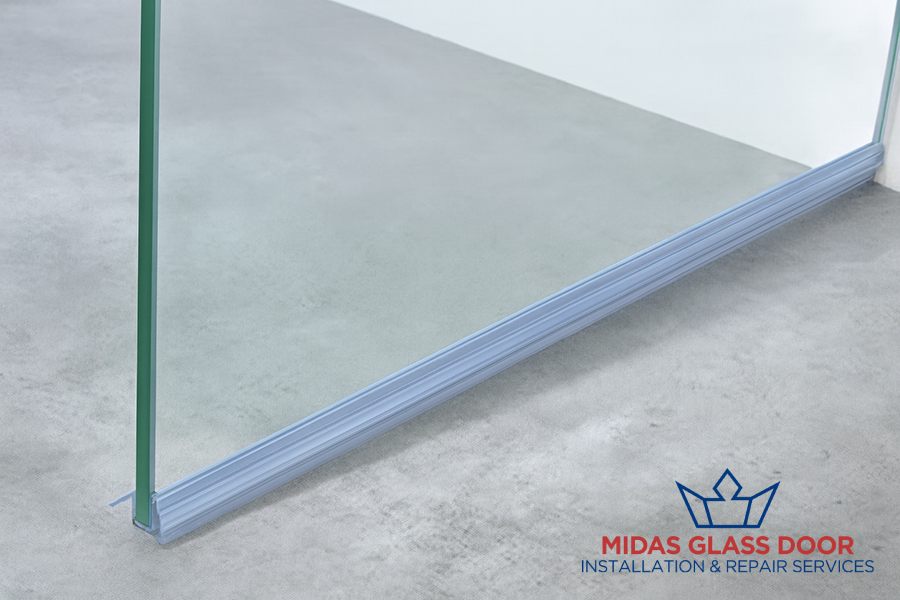 shower-screen-door-seal-replacement-services-midas-glass-door-singapore-02